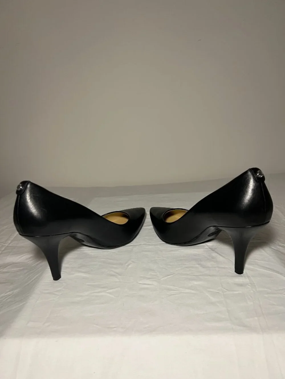 Michael Kors Women’s 11M Black Mid Leather Pump Classic Stiletto-Style Preppy He